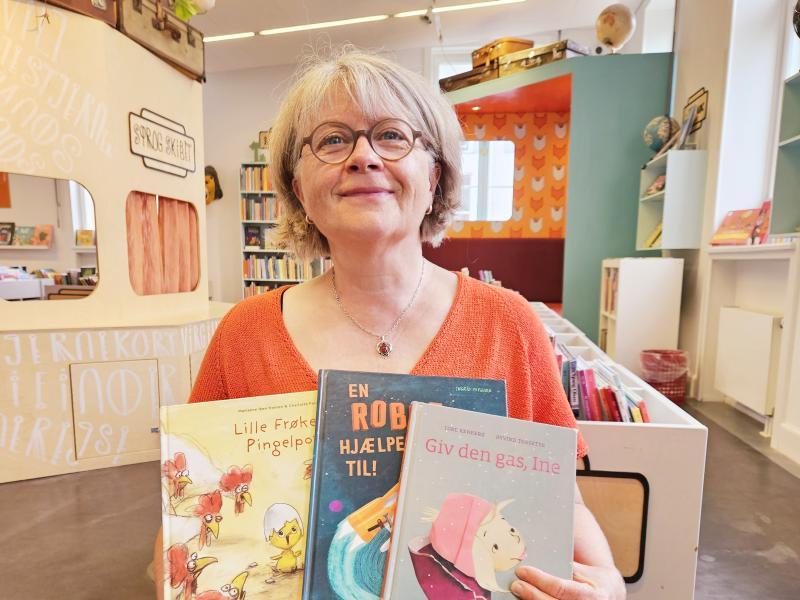 Bibliotekar med bøger